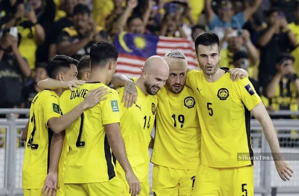 7-ngoi-sao-nhap-tich-malaysia-duoc-hoan-an