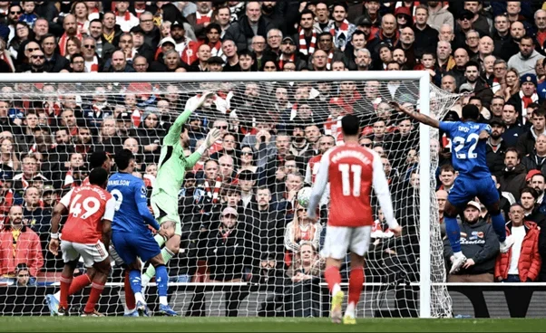 arsenal-mat-chuc-vo-dich-premier-league-2-1